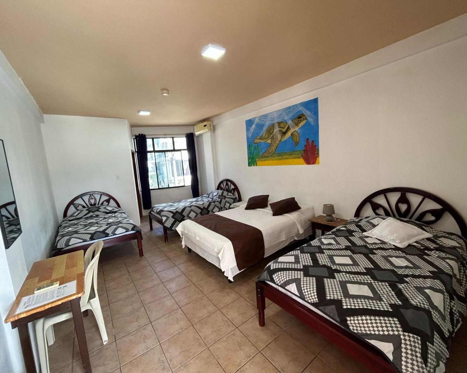 Hotel Isla Del Descanso Puerto Villamil Bagian luar foto
